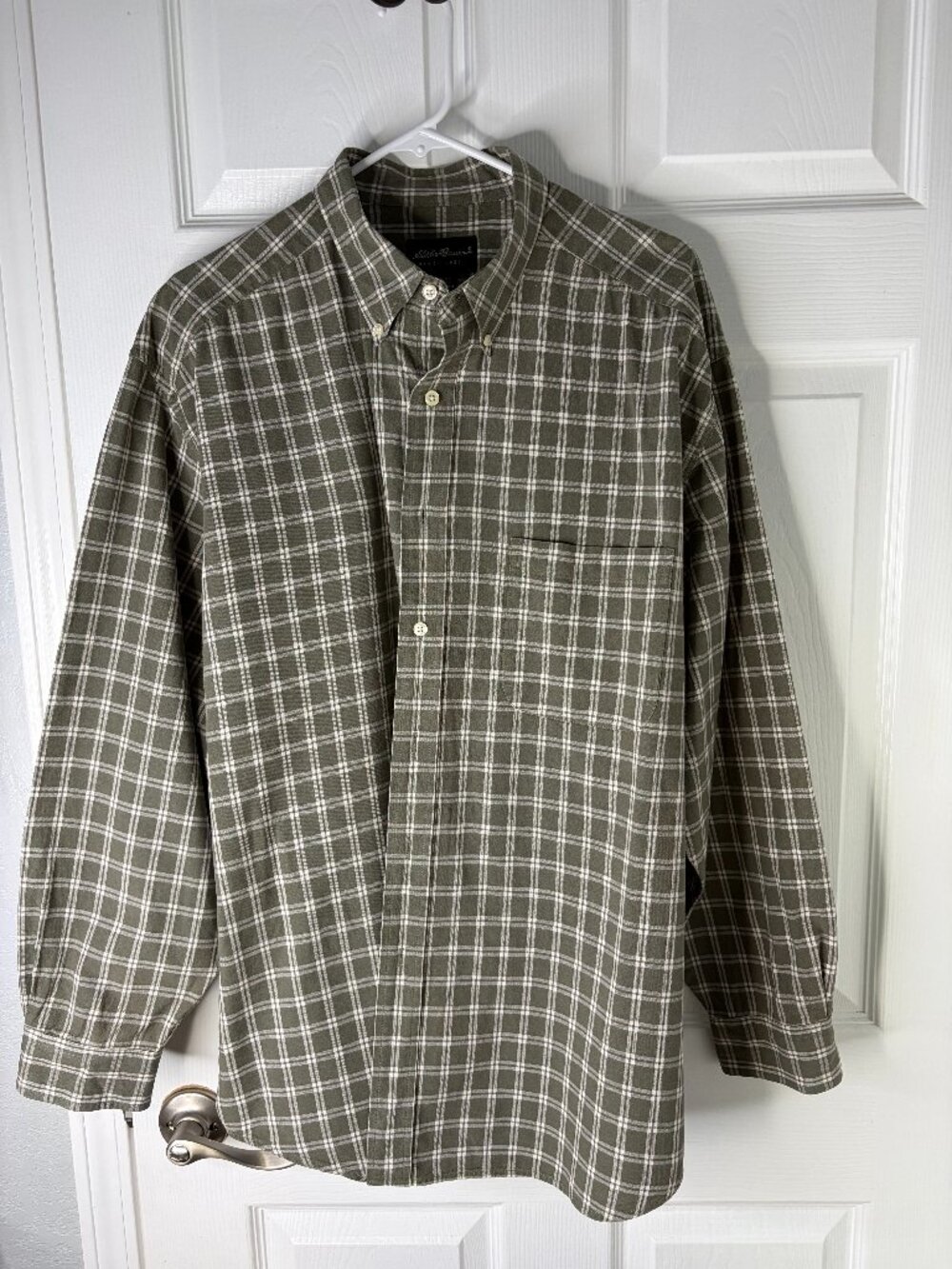 Eddie Bauer Plaid Button Down Shirt Men's XL Long Sleeve Green Tan